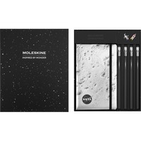 Фото Подарунковий набір Moleskine NASA 2 кліпси + Записник середній NASA + 4 олівця Blackwings 8056999277543